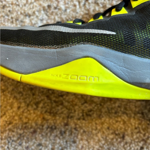 Men’s Size 8.5 Nike Zoom Devosion - Picture 5 of 6
